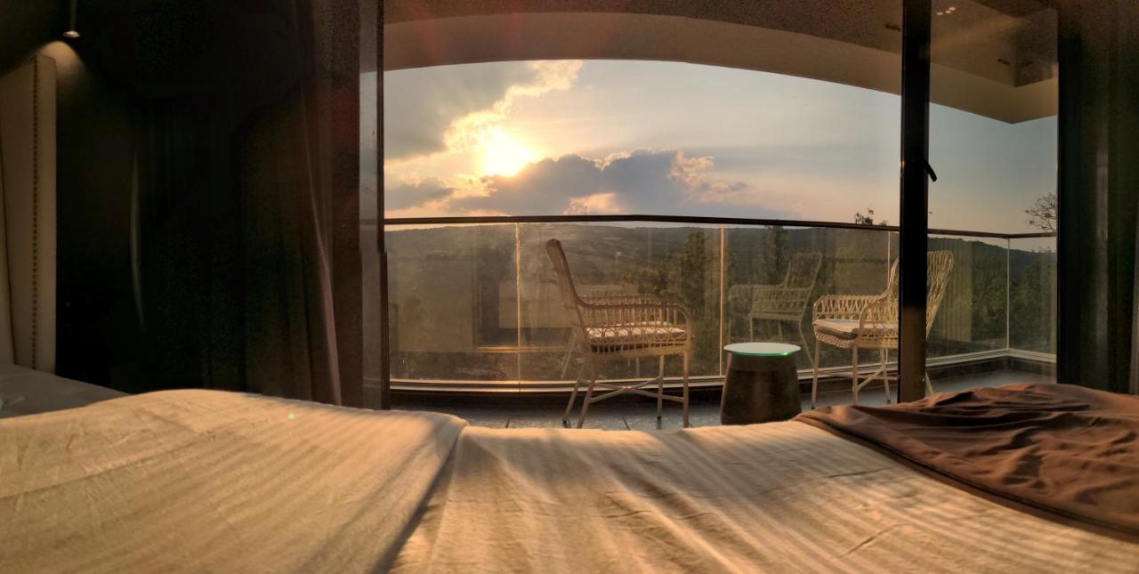 Leela Resort, The Exotic Boutique Hotel - Pure Veg Mahābaleshwar Buitenkant foto