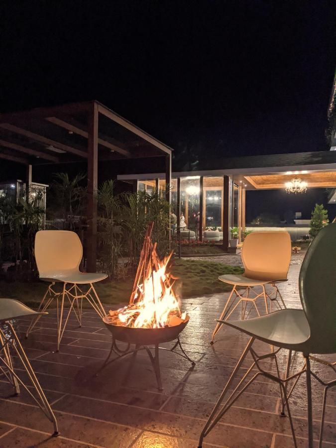 Leela Resort, The Exotic Boutique Hotel - Pure Veg Mahābaleshwar Buitenkant foto