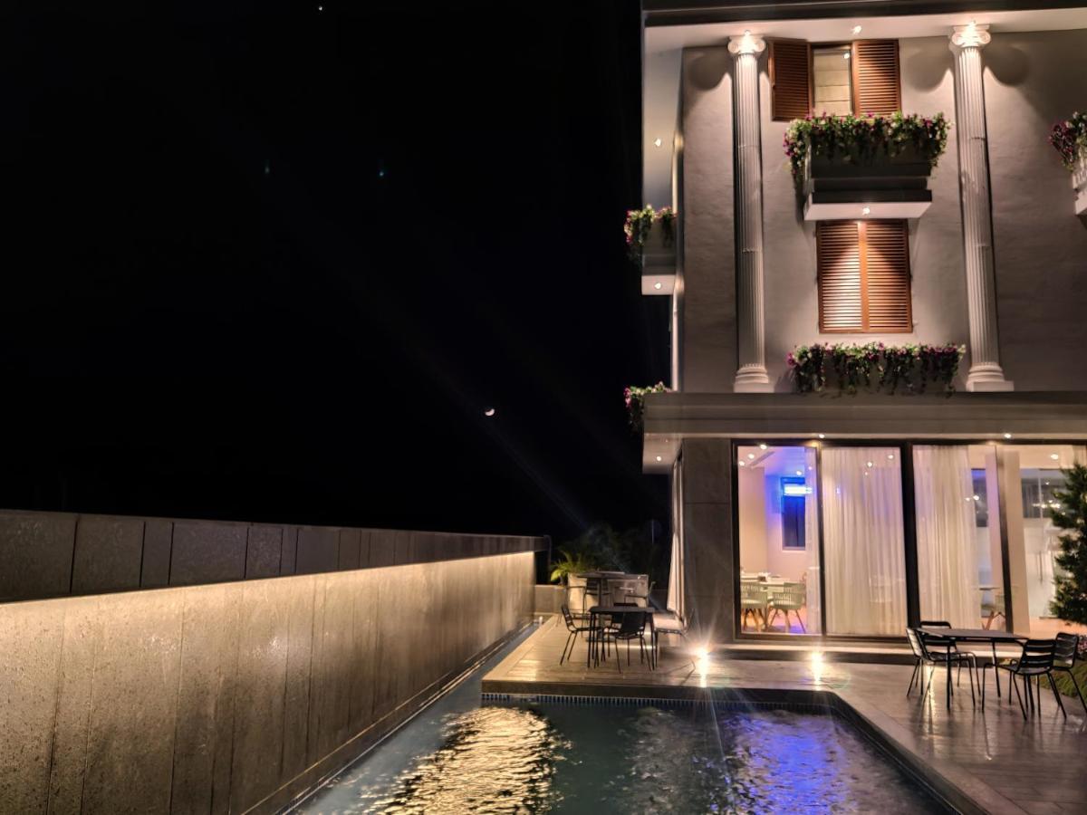 Leela Resort, The Exotic Boutique Hotel - Pure Veg Mahābaleshwar Buitenkant foto