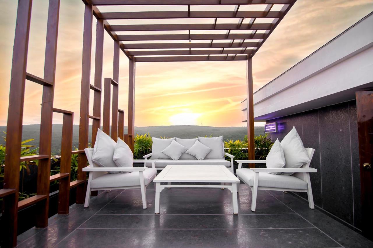 Leela Resort, The Exotic Boutique Hotel - Pure Veg Mahābaleshwar Buitenkant foto