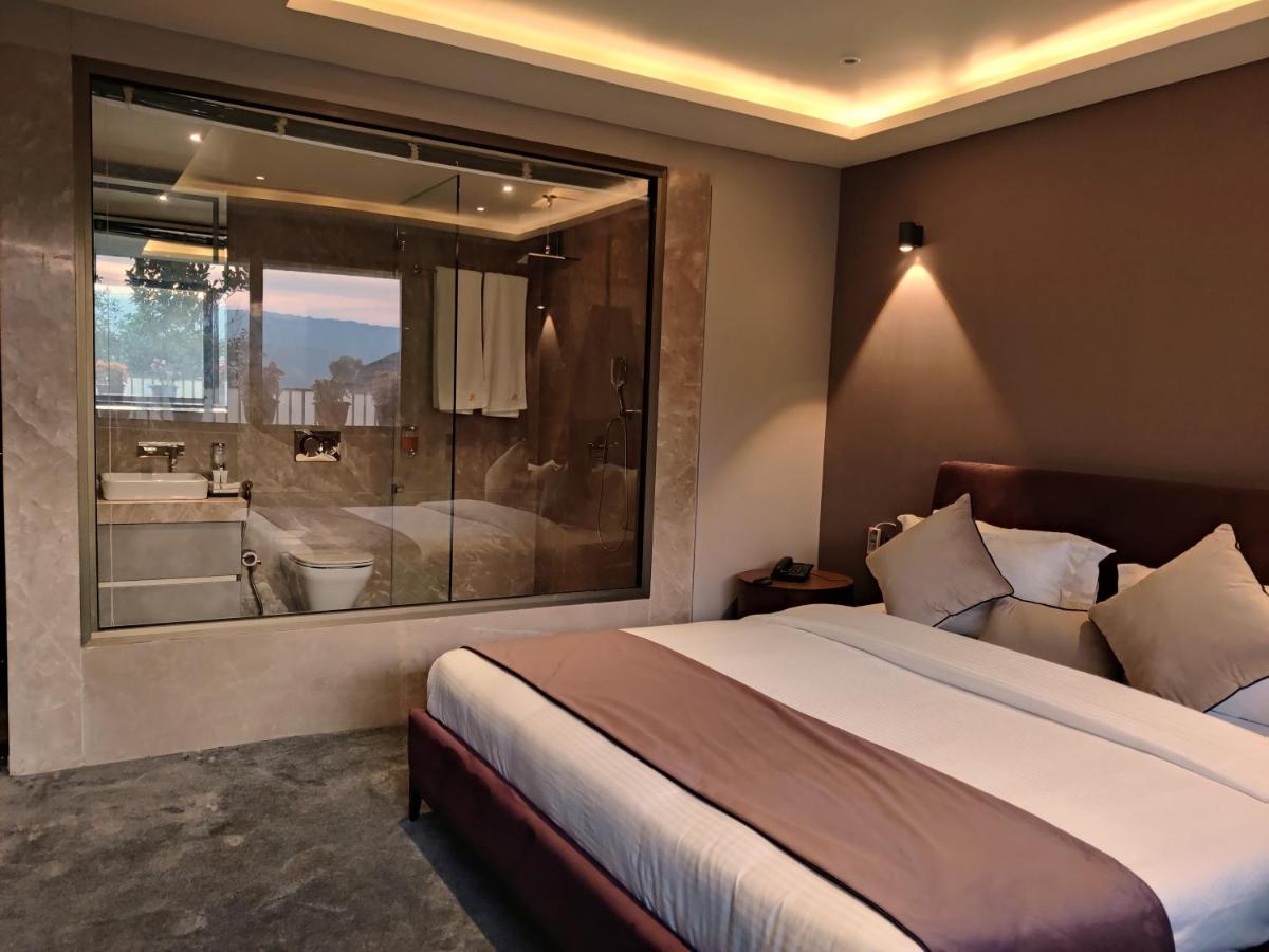 Leela Resort, The Exotic Boutique Hotel - Pure Veg Mahābaleshwar Buitenkant foto